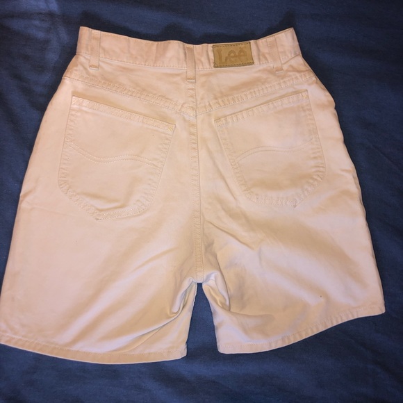 Vintage white denim Lee shorts - Picture 3 of 3